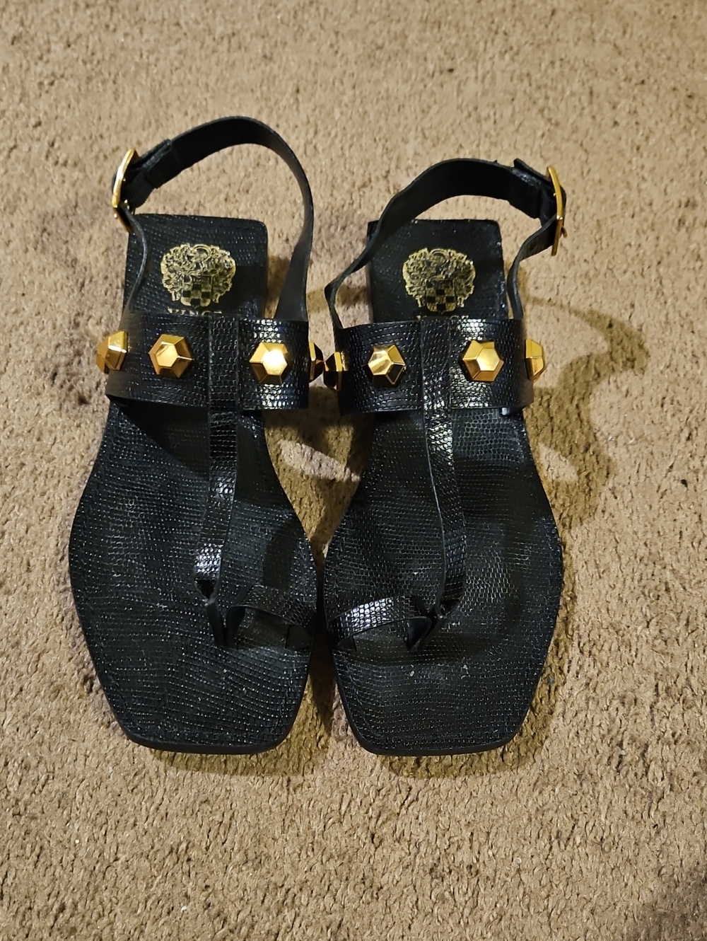 Vince Camuto Dailette Toe Loop Sandal